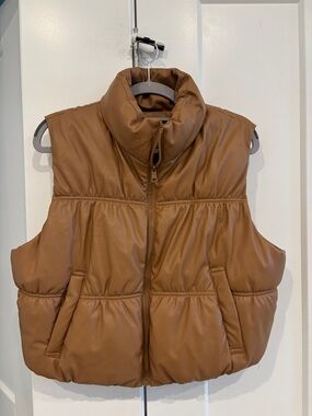Love Tree Faux Leather Brown Puffer Vest. Size L